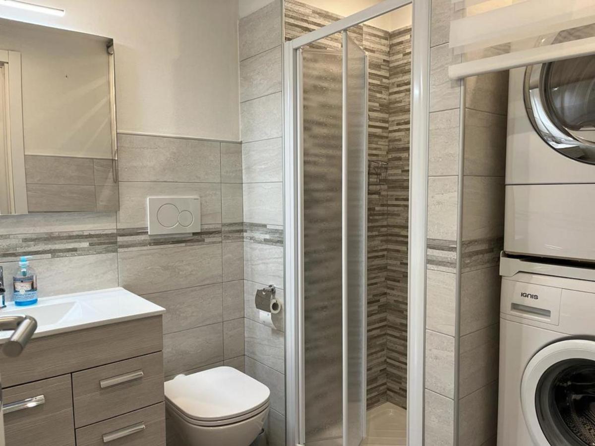 Nice Apartments In The Historic Center Verbania Extérieur photo