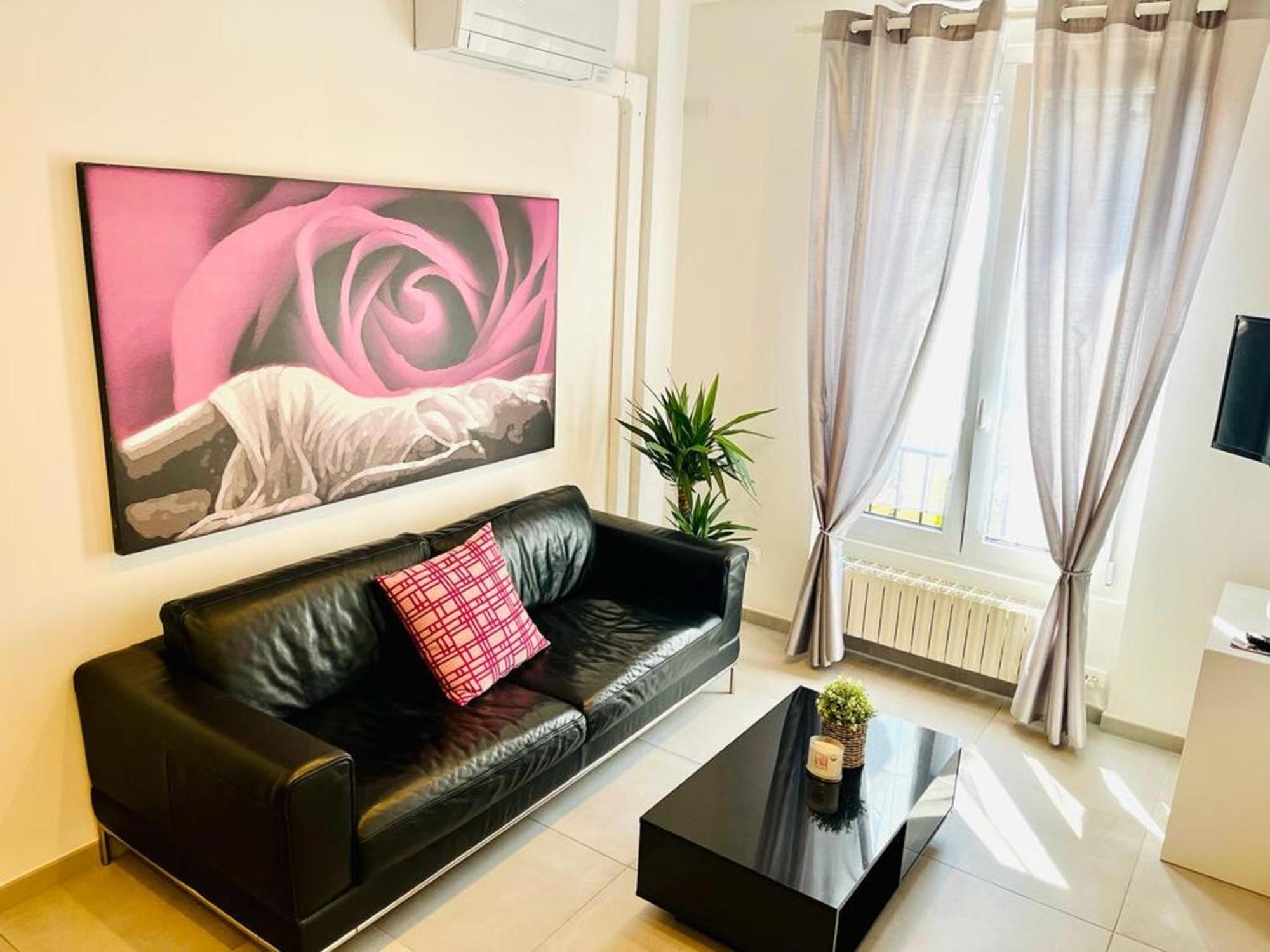 Nice Apartments In The Historic Center Verbania Extérieur photo