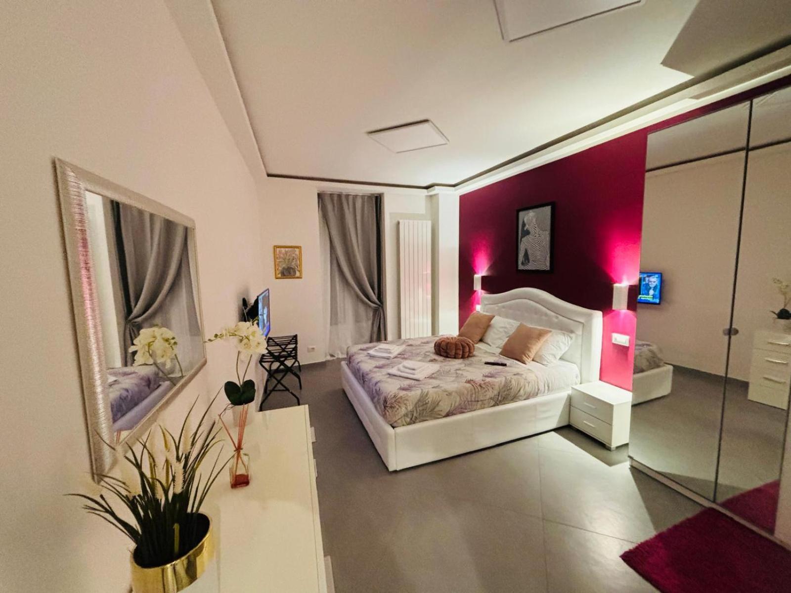 Nice Apartments In The Historic Center Verbania Extérieur photo
